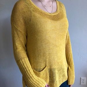 YELLOW SPARROW SWEATER MEDIUM